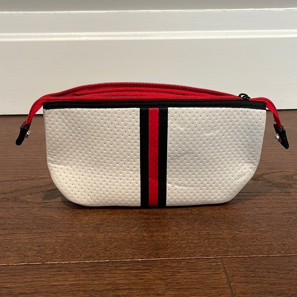 NWOT Haute Shore - Neoprene Camo Cosmetic Case